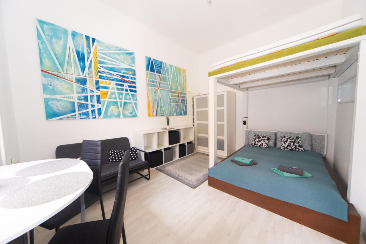 Renovated studio apartment Budapest Esterno foto